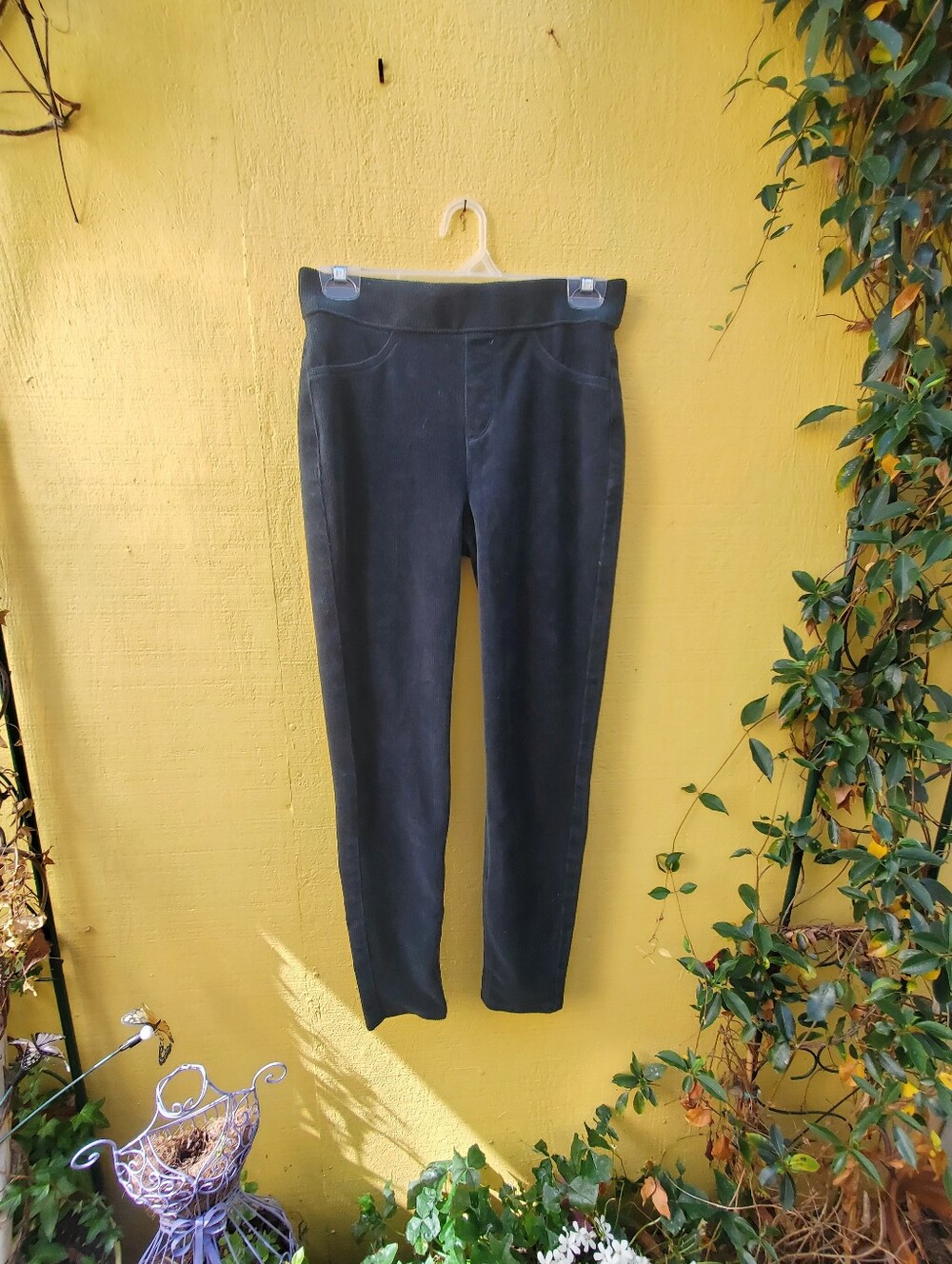 Women's Green Stretch Pull-On Corduroy